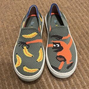 Kids monkey & banana Rothys